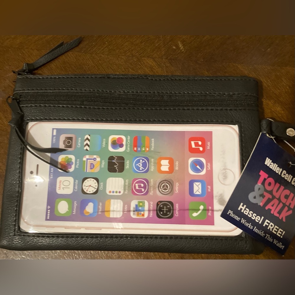 NWT Hassle Free Black Touch & Talk Wallet Case for Smartphones